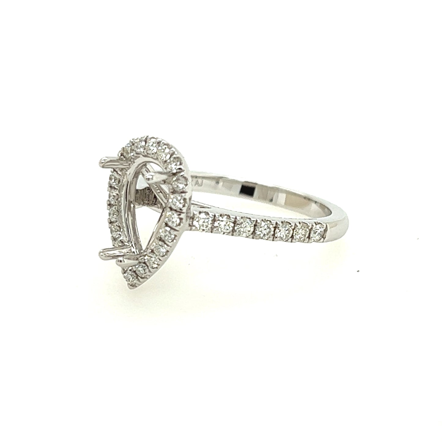 17627R Ring With Diamond
