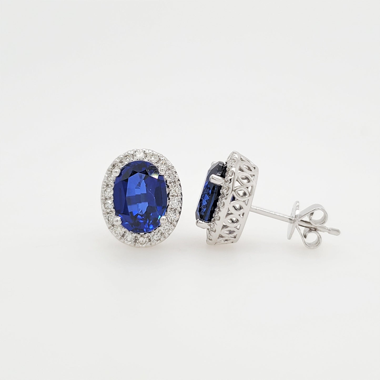 17635E-OV8X6 Earrings With Diamond & Gemstone