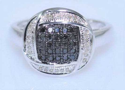 8034SR Ring With Diamond