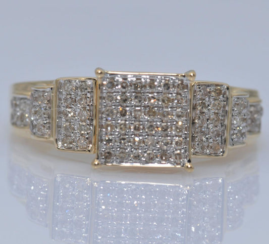 8900R Ring With Diamond