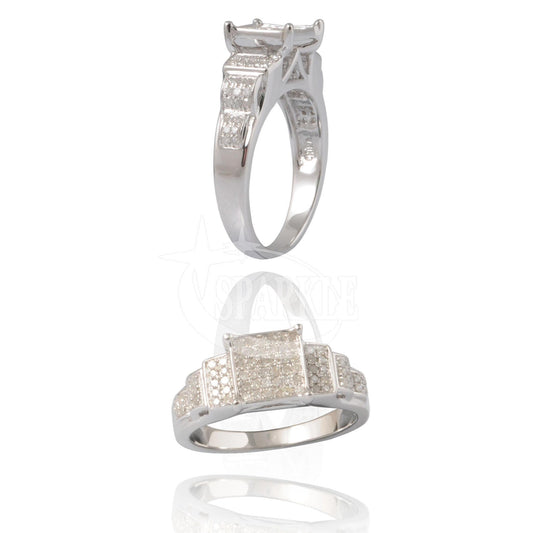 9043R Ring With Diamond