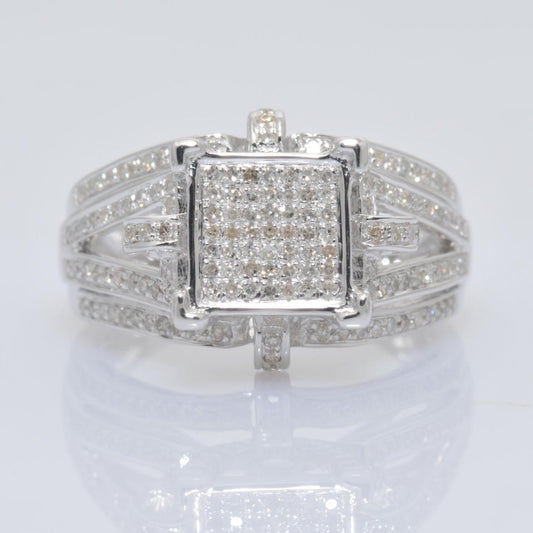 9076R Ring With Diamond