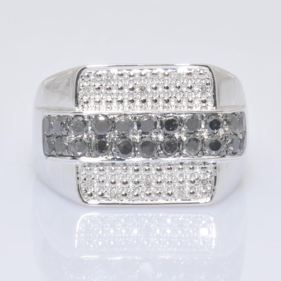 9572R Ring With Diamond