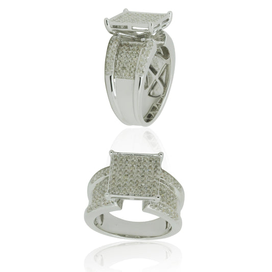 9859R Ring With Diamond