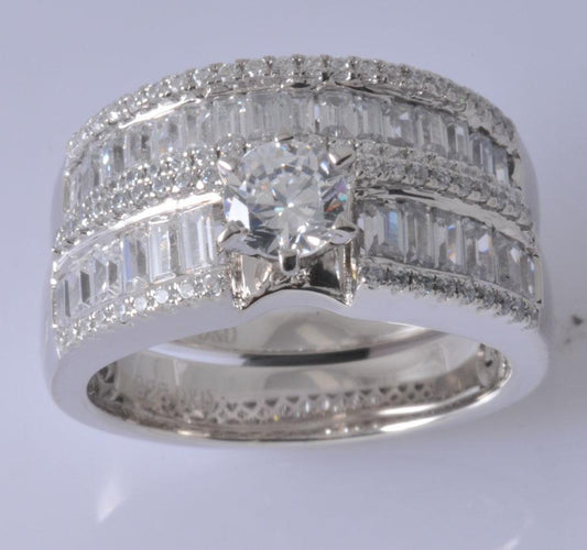 BS10445 Ring With Diamond